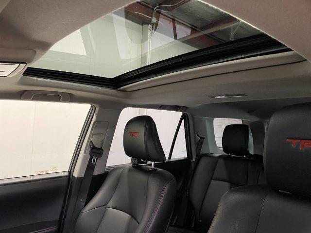 Photo of 2018 Midnight Black Metallic Toyota 4Runner