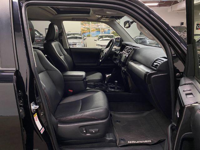 Photo of 2018 Midnight Black Metallic Toyota 4Runner