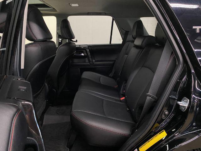 Photo of 2018 Midnight Black Metallic Toyota 4Runner