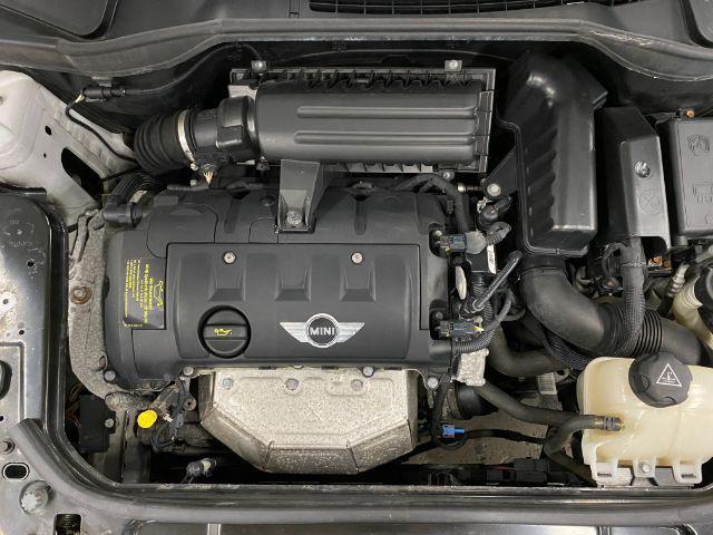 Photo of 2012 Light White MINI Cooper Countryman