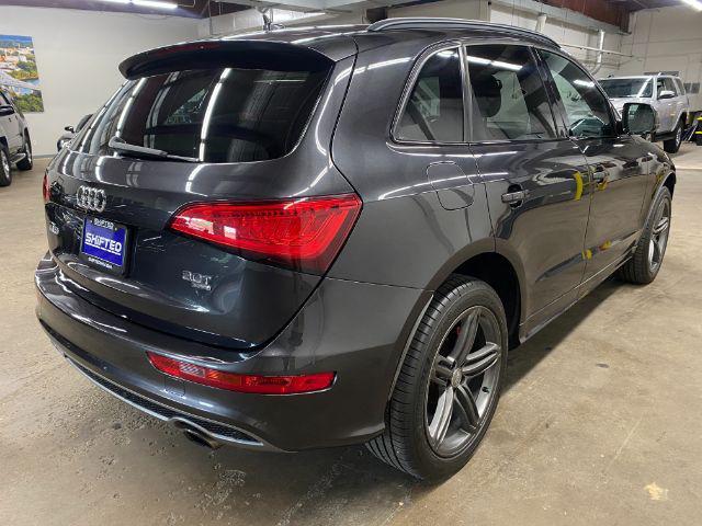 Photo of 2014 Lava Gray Pearl Effect Audi Q5