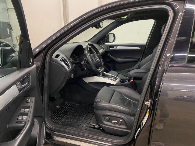 Photo of 2014 Lava Gray Pearl Effect Audi Q5