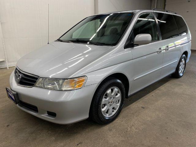 Photo of 2003 Starlight Silver Metallic Honda Odyssey