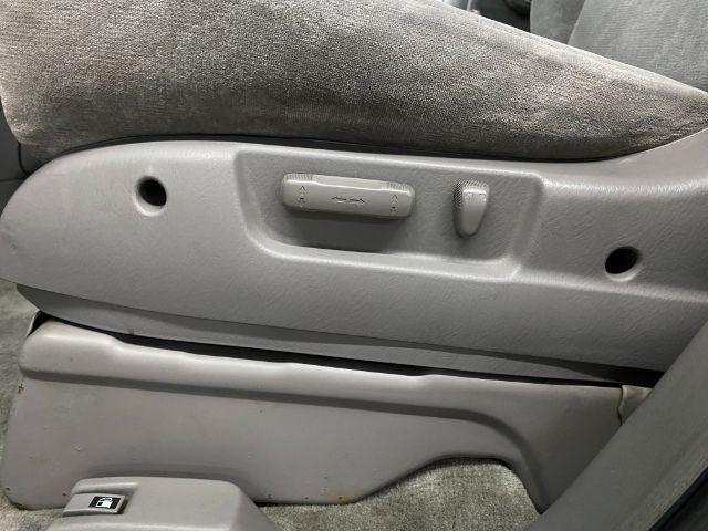 Photo of 2003 Starlight Silver Metallic Honda Odyssey