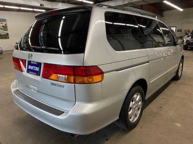 Photo of 2003 Starlight Silver Metallic Honda Odyssey