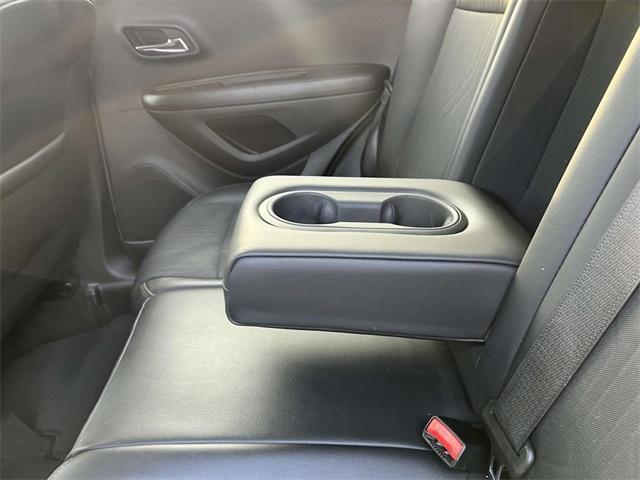 Photo of 2022 Midnight Blue Metallic Chevrolet Trax