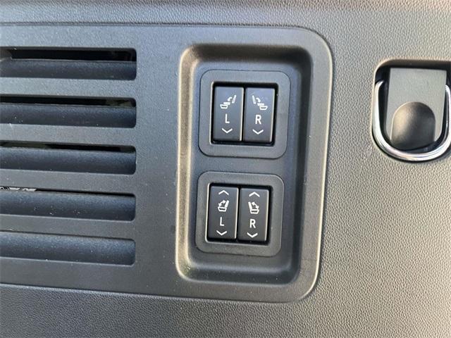 Photo of 2024 Radiant Red Chevrolet Traverse