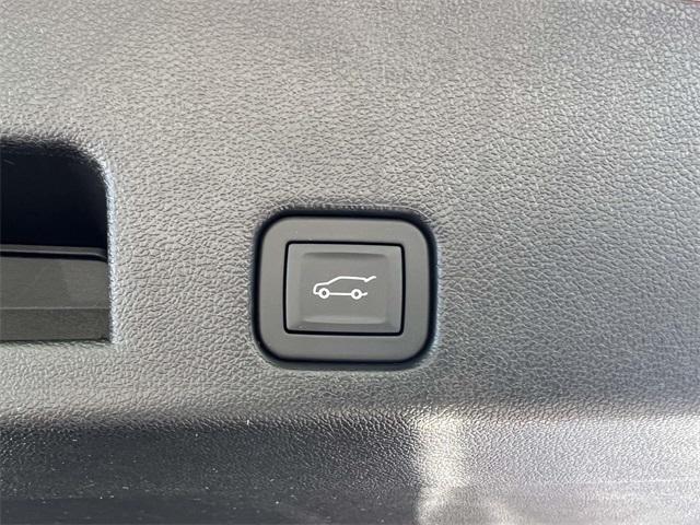 Photo of 2024 Radiant Red Chevrolet Traverse
