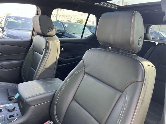Photo of 2023 Sterling Gray Metallic Chevrolet Traverse