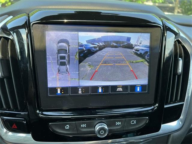 Photo of 2023 Sterling Gray Metallic Chevrolet Traverse