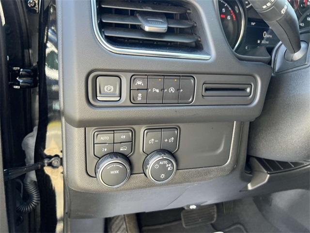 Photo of 2024 Black Chevrolet Suburban