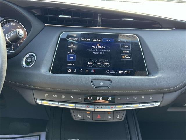 Photo of 2023 Wave Metallic Cadillac XT4