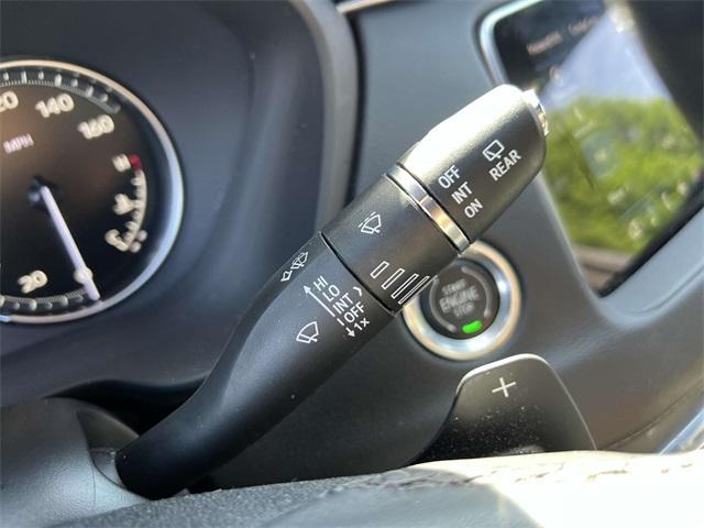 Photo of 2023 Wave Metallic Cadillac XT4