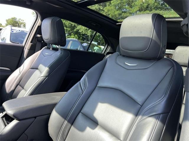 Photo of 2023 Wave Metallic Cadillac XT4