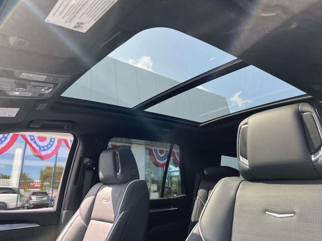 Photo of 2025 Crystal White Tri-Coat Cadillac Escalade