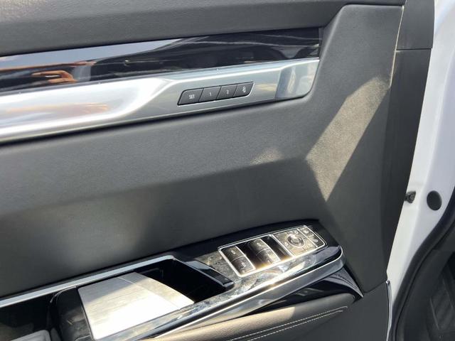 Photo of 2025 Crystal White Tri-Coat Cadillac Escalade
