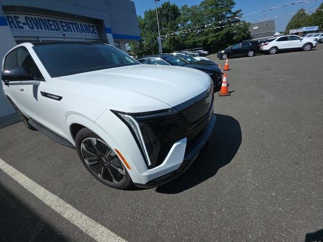 Photo of 2025 Summit White Cadillac Escalade IQ