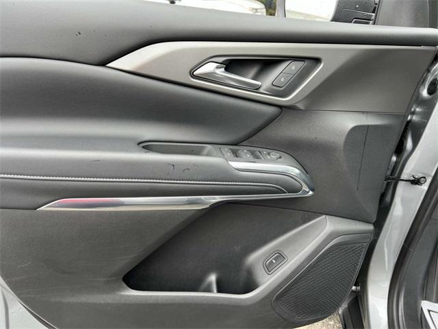 Photo of 2024 Sterling Gray Metallic Chevrolet Traverse