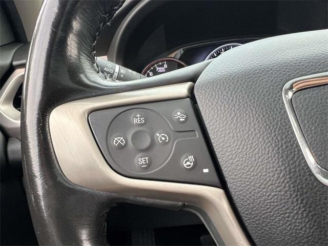 Photo of 2019 White Frost Tri-Coat GMC Acadia
