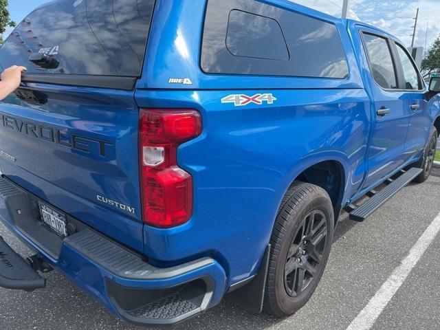 Photo of 2022 Glacier Blue Metallic Chevrolet Silverado 1500