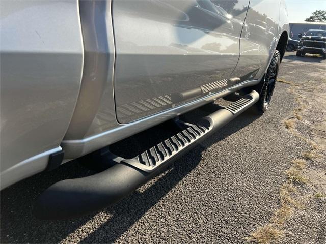 Photo of 2022 Silver Ice Metallic Chevrolet Silverado 1500