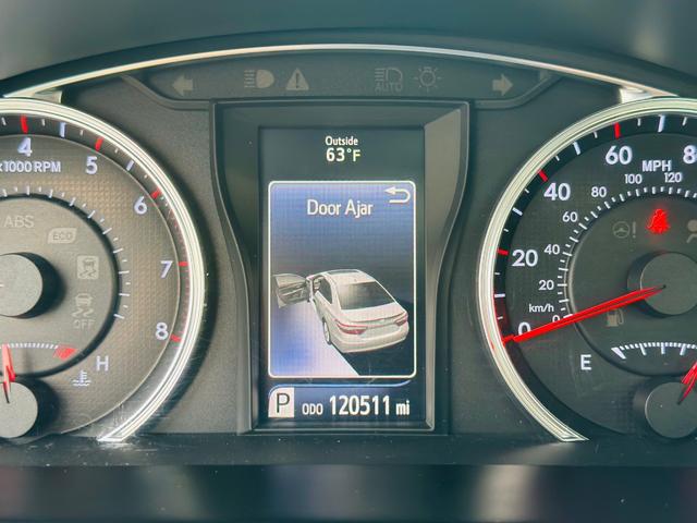 Photo of 2015 GREY Toyota Camry