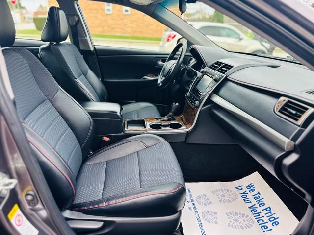 Photo of 2015 GREY Toyota Camry
