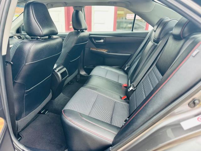 Photo of 2015 GREY Toyota Camry