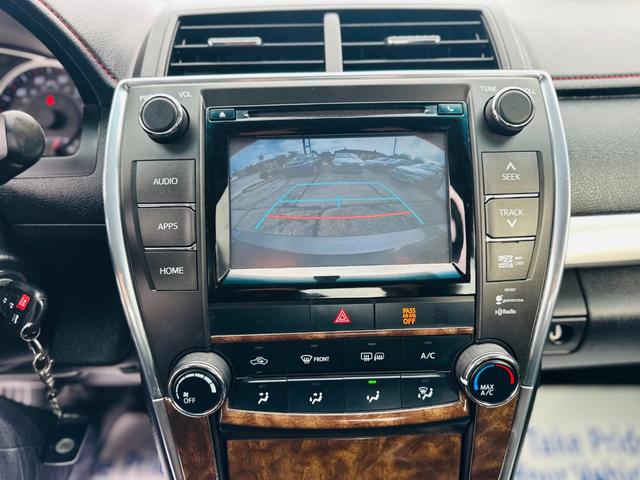 Photo of 2015 GREY Toyota Camry
