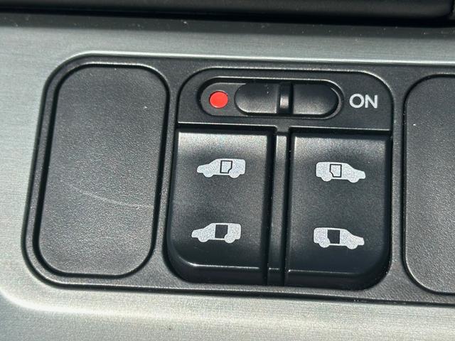Photo of 2006 WHITE Honda Odyssey