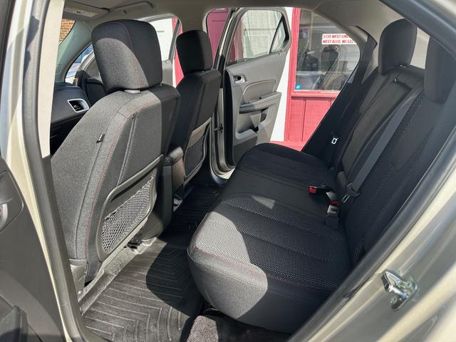 Photo of 2016 BEIGE Chevrolet Equinox