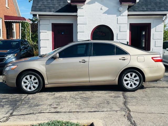 Photo of 2009 GOLD Toyota Camry