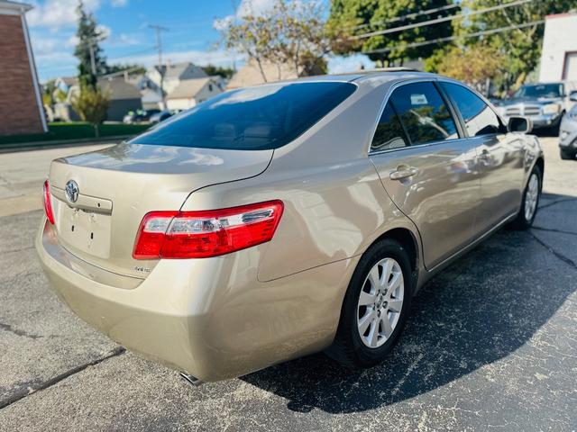 Photo of 2009 GOLD Toyota Camry