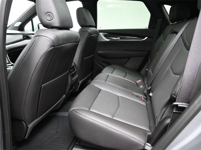 Photo of 2025 Silver Metallic Cadillac XT5