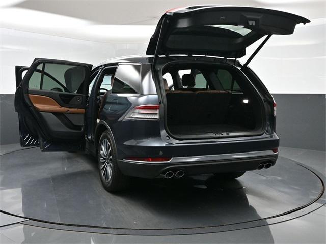 Photo of 2023 Blue Metallic Lincoln Aviator