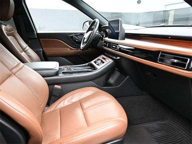 Photo of 2023 Blue Metallic Lincoln Aviator