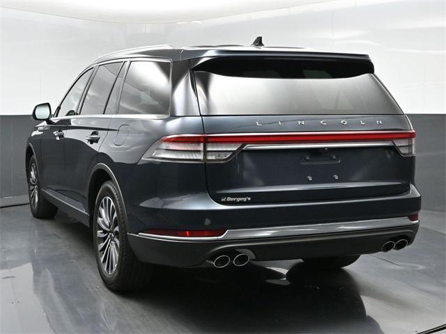 Photo of 2023 Blue Metallic Lincoln Aviator