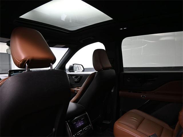 Photo of 2023 Blue Metallic Lincoln Aviator
