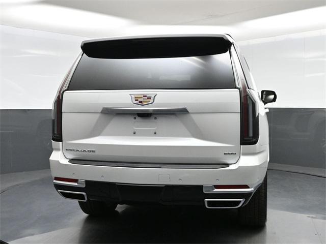 Photo of 2025 Crystal White Tricoat Cadillac Escalade