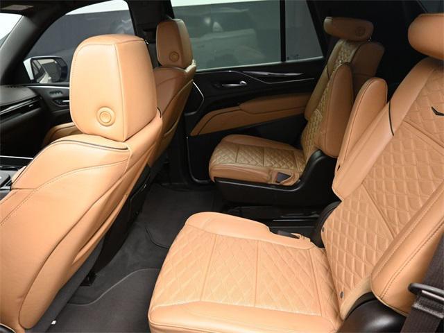 Photo of 2023 Crystal White Tricoat Cadillac Escalade