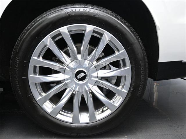 Photo of 2023 Crystal White Tricoat Cadillac Escalade