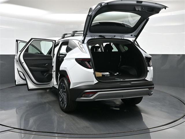 Photo of 2025 Creamy White Pearl Hyundai TUCSON Plug-In Hybrid