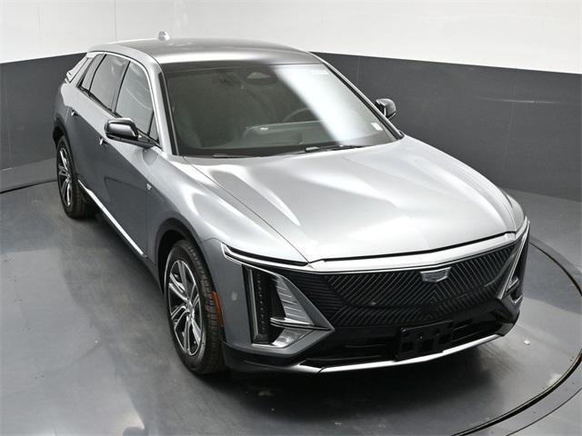 Photo of 2025 Argent Silver Metallic Cadillac LYRIQ