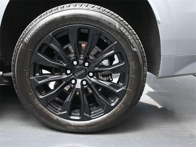 Photo of 2024 Sterling Metallic GMC Yukon