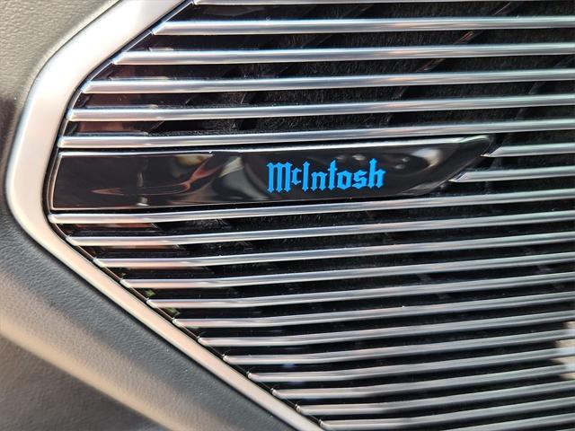 Photo of 2021 Diamond Black Crystal Pearlcoat Jeep Grand Cherokee L