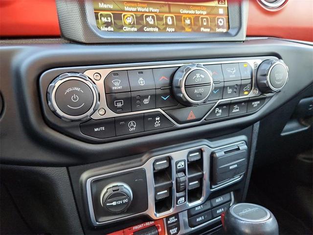 Photo of 2021 Granite Crystal Metallic Clearcoat Jeep Gladiator