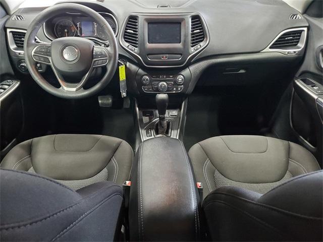 Photo of 2019 Billet Silver Metallic Clearcoat Jeep Cherokee