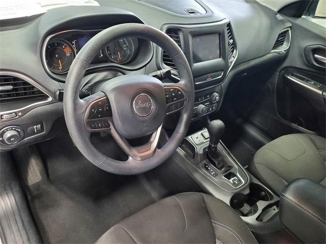 Photo of 2019 Billet Silver Metallic Clearcoat Jeep Cherokee