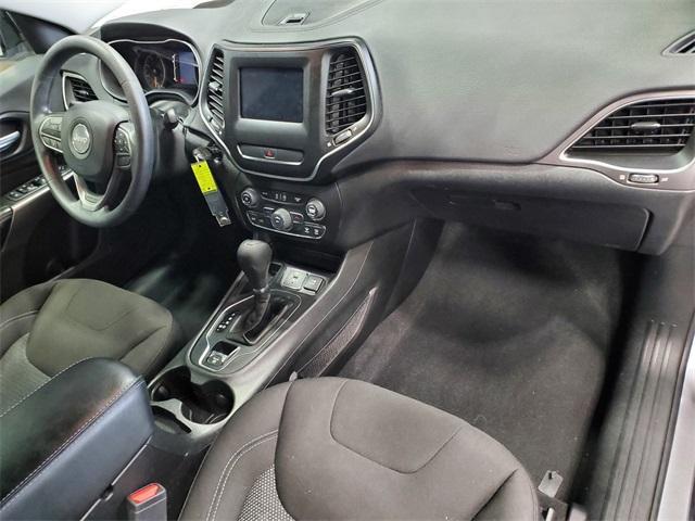 Photo of 2019 Billet Silver Metallic Clearcoat Jeep Cherokee
