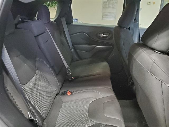 Photo of 2019 Billet Silver Metallic Clearcoat Jeep Cherokee